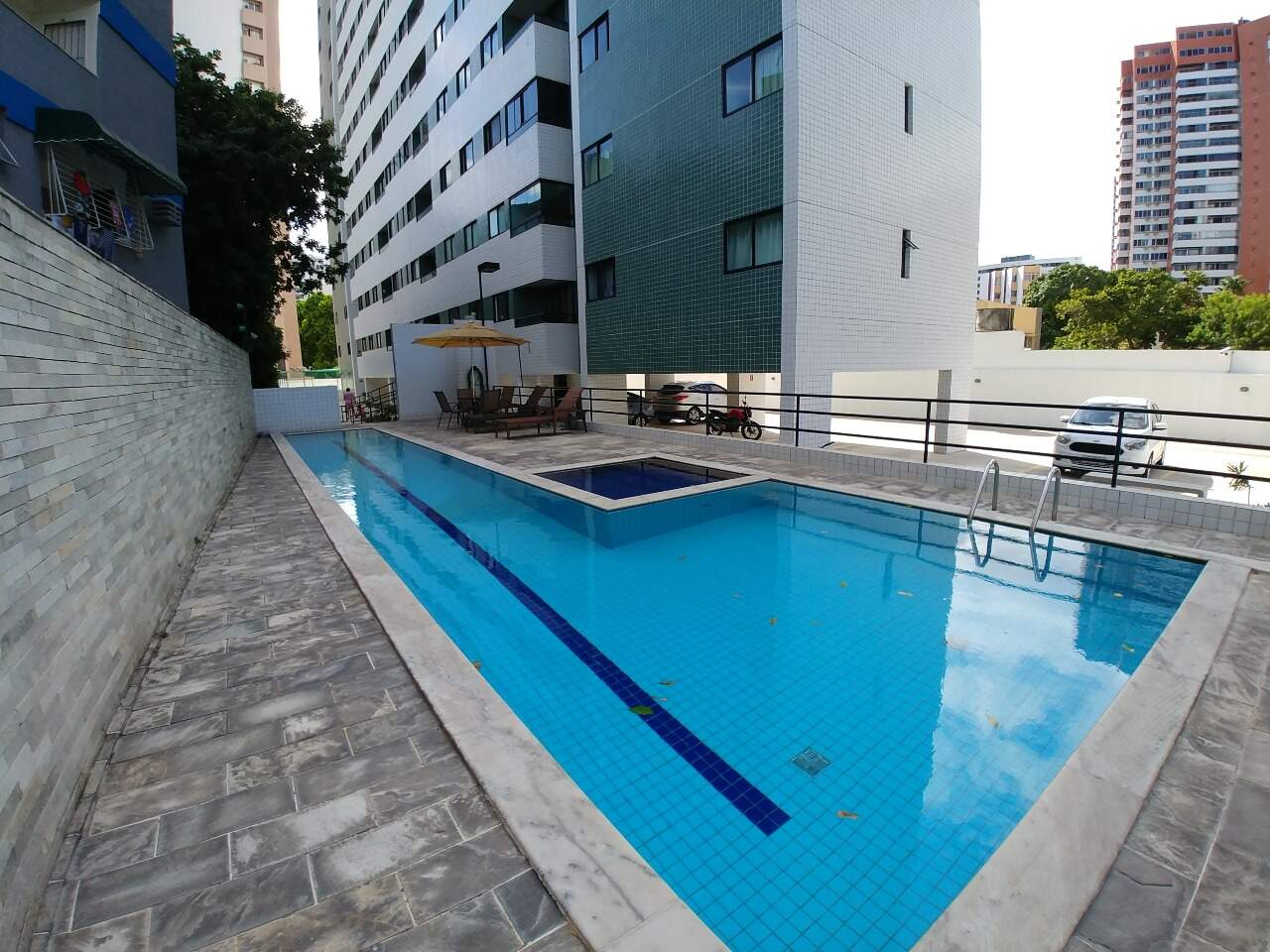 Apartamento à venda no Graças: 