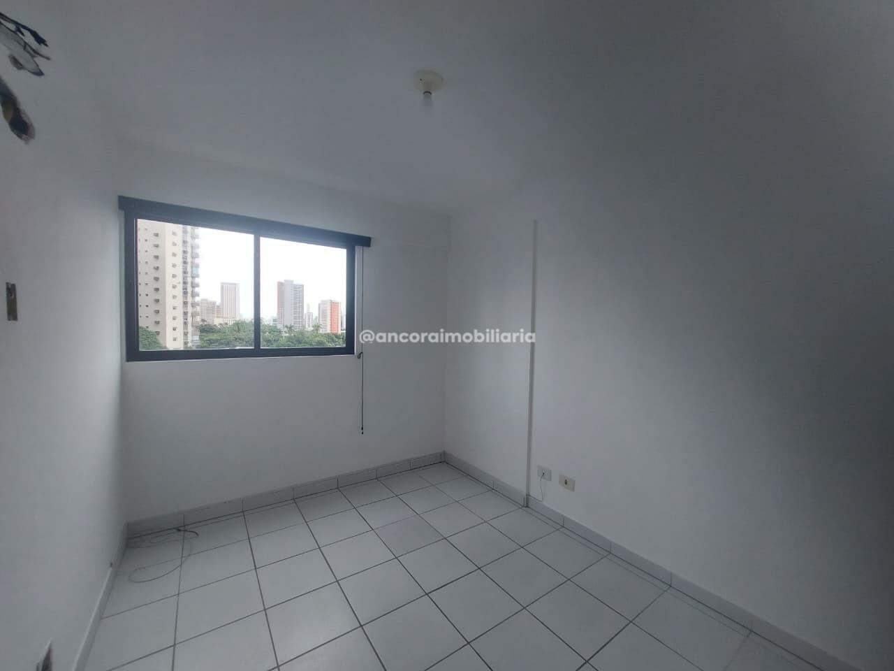 Apartamento à venda no Graças: 