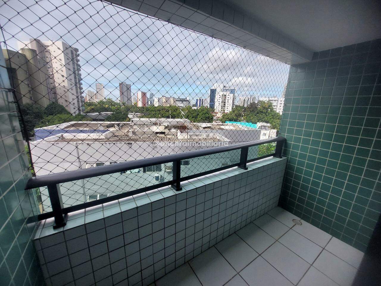 Apartamento à venda no Graças: 