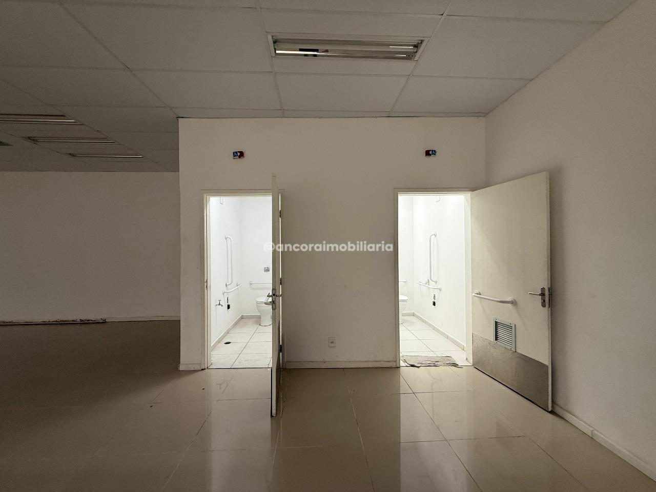 Casa Comercial para aluguel no São José: Térreo