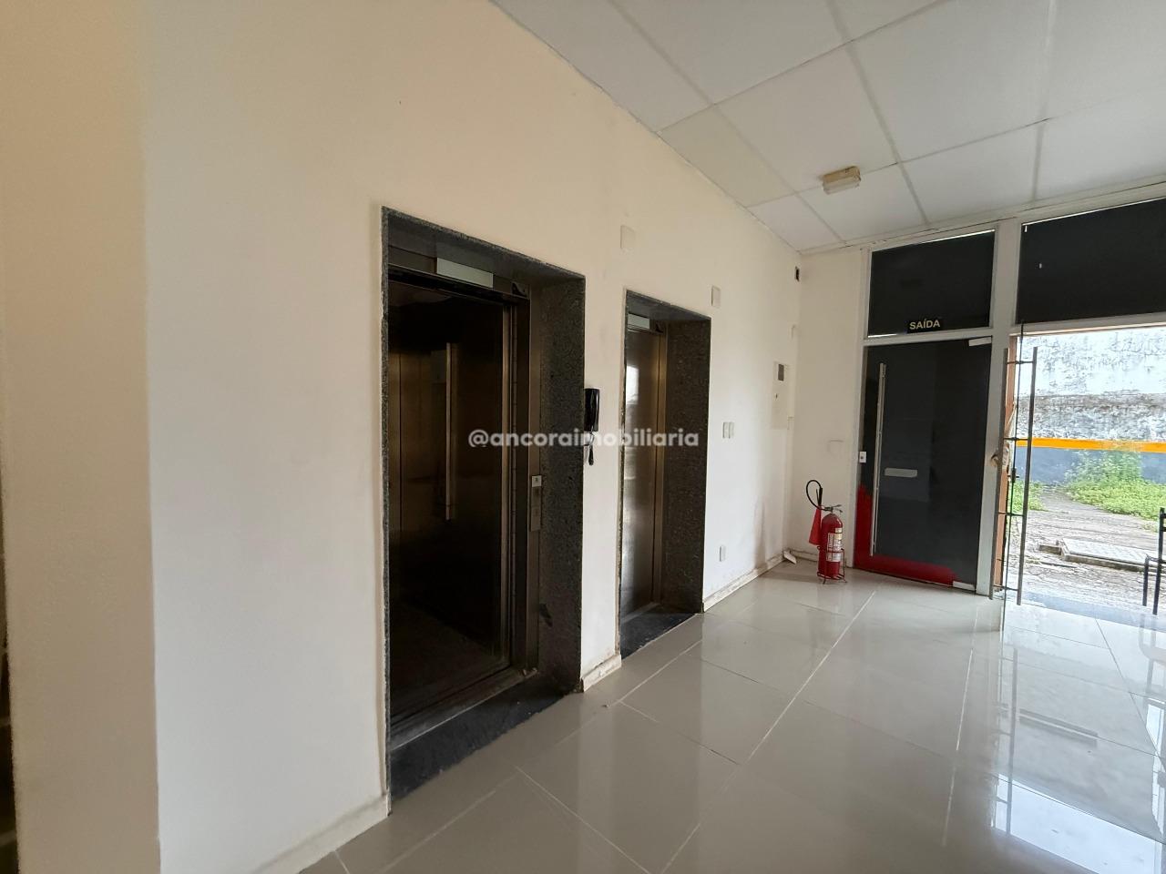 Casa Comercial para aluguel no São José: Térreo