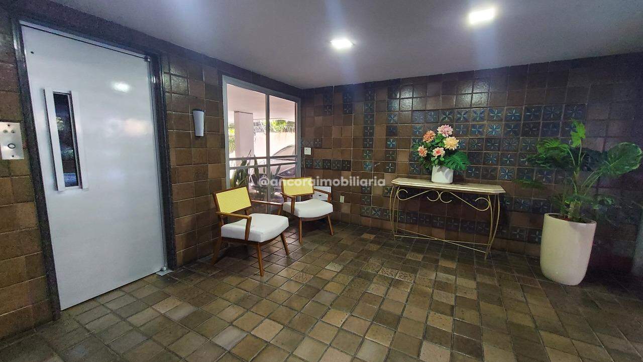 Apartamento à venda no Encruzilhada: 