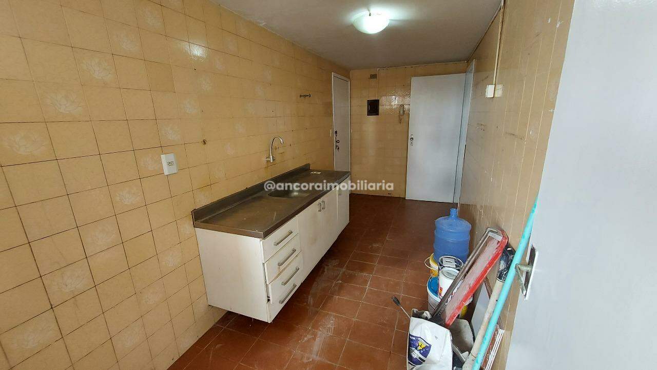 Apartamento à venda no Encruzilhada: 