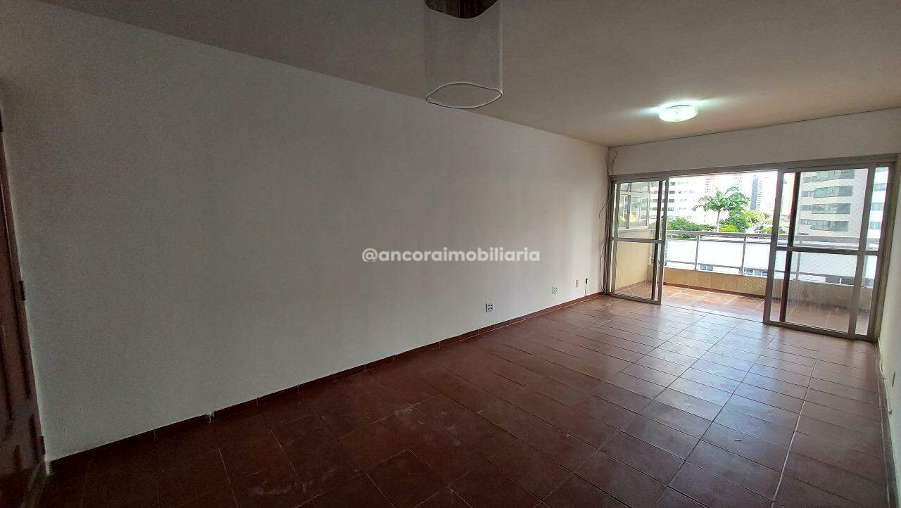 Apartamento à venda no Encruzilhada: 