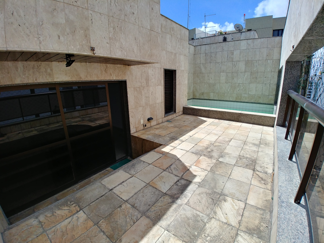 Apartamento à venda no Boa Viagem: Piscina/Terraço