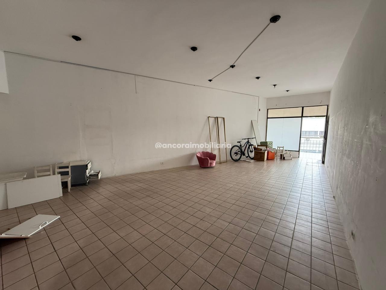 Sala para aluguel no Espinheiro: 