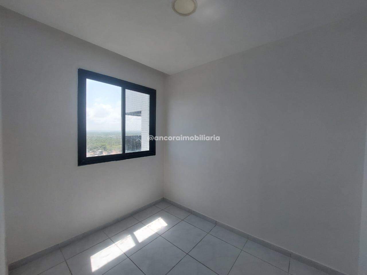 Apartamento à venda no Candeias: 