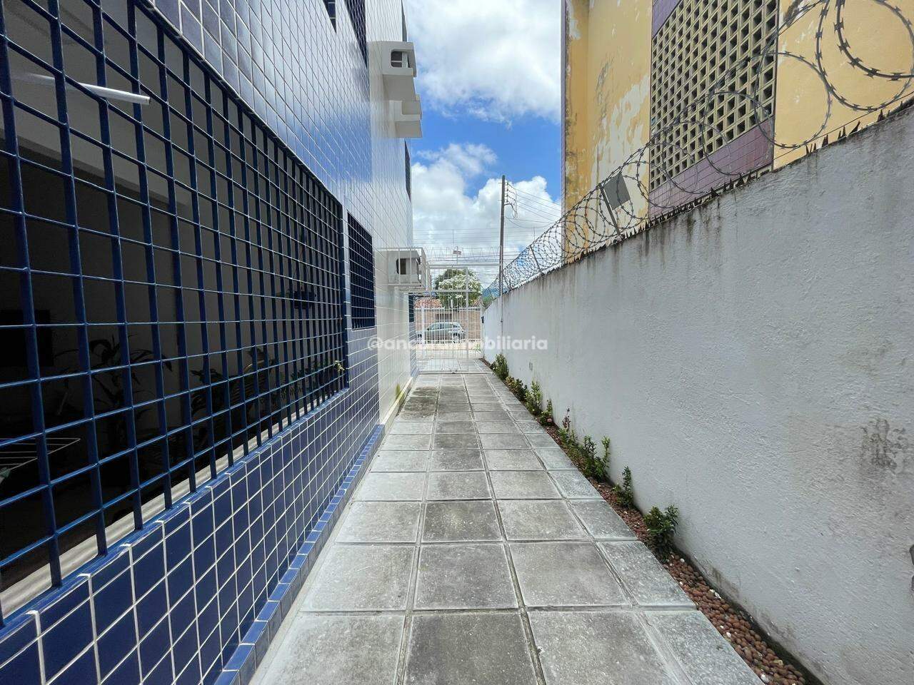 Apartamento para aluguel no Jardim Atlântico: 