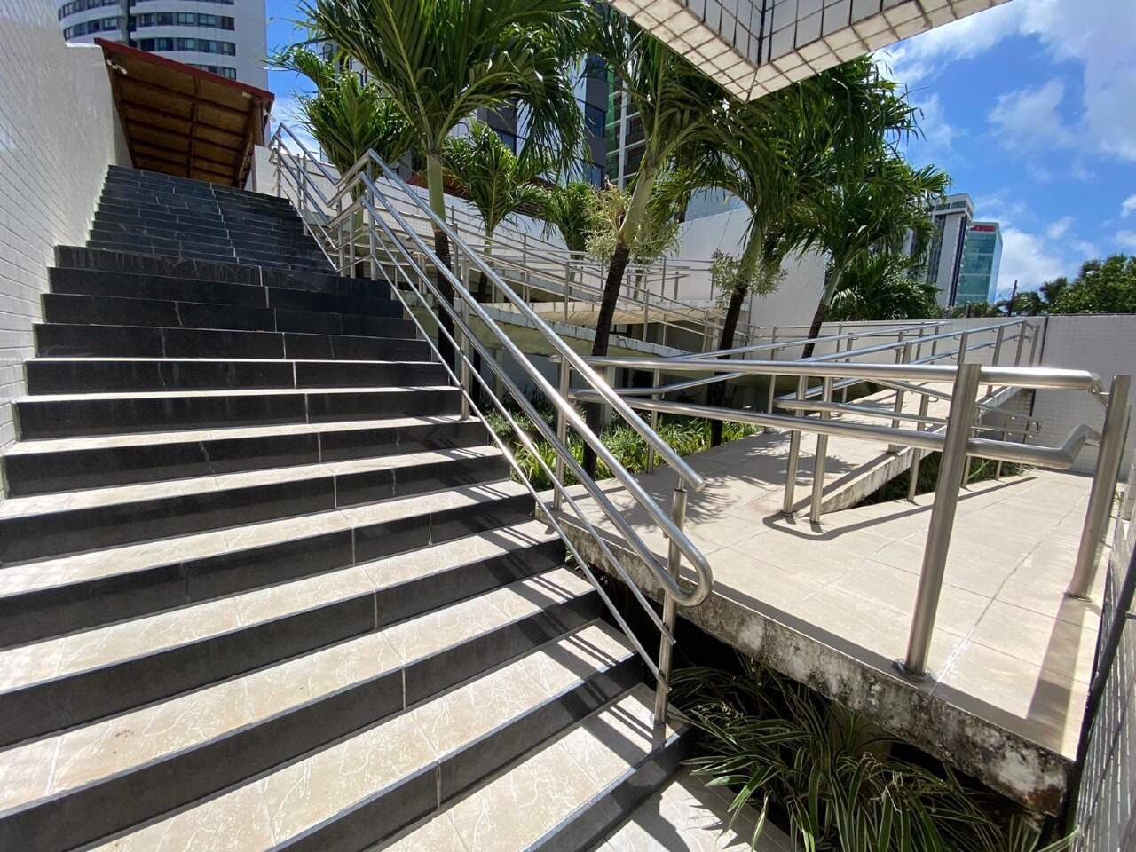 Apartamento para aluguel no Pina: 