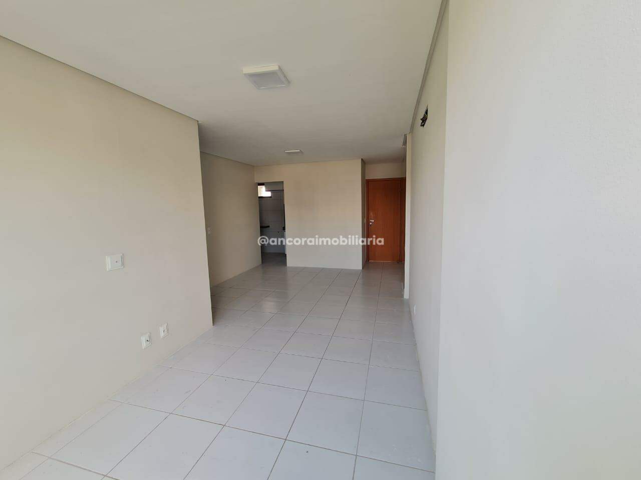 Apartamento para aluguel no Encruzilhada: