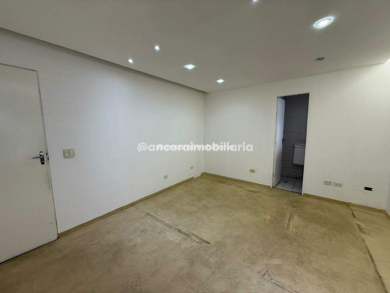 Sala para aluguel no Madalena: 