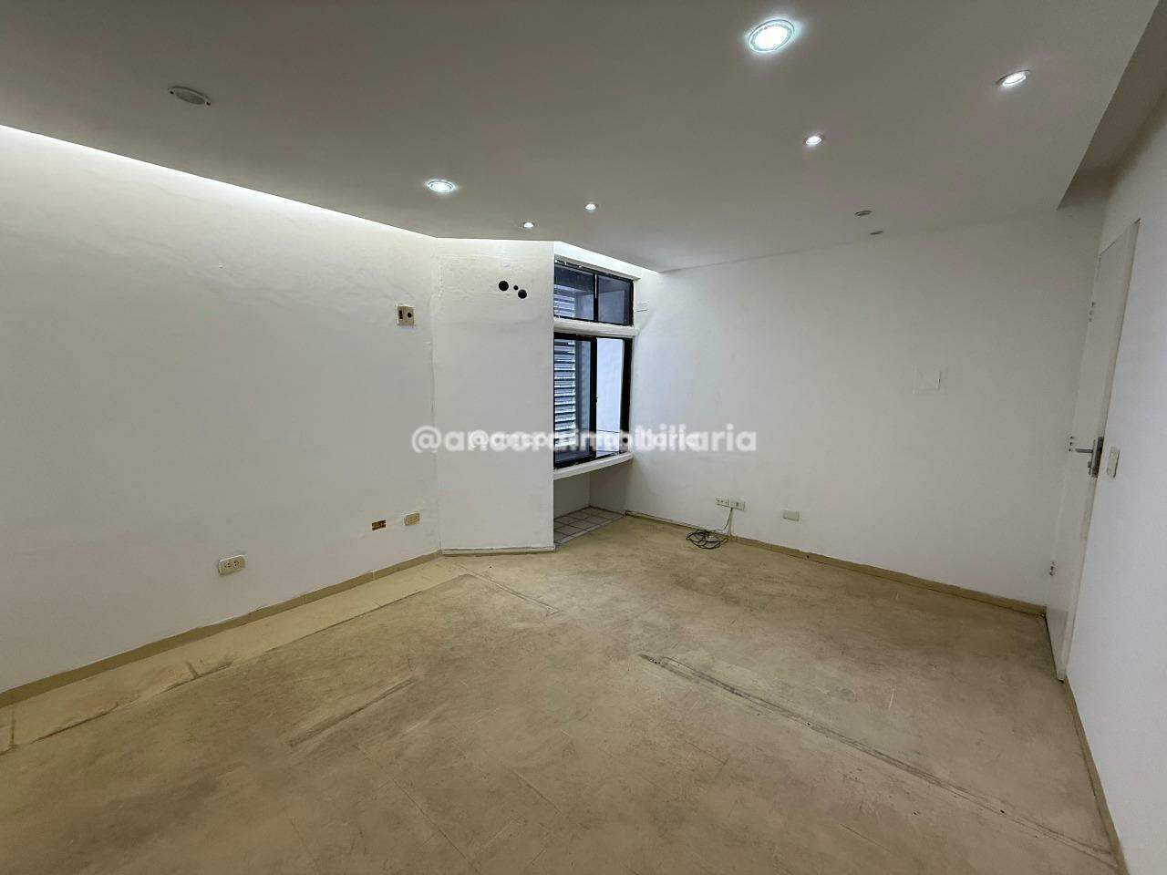 Sala para aluguel no Madalena: 