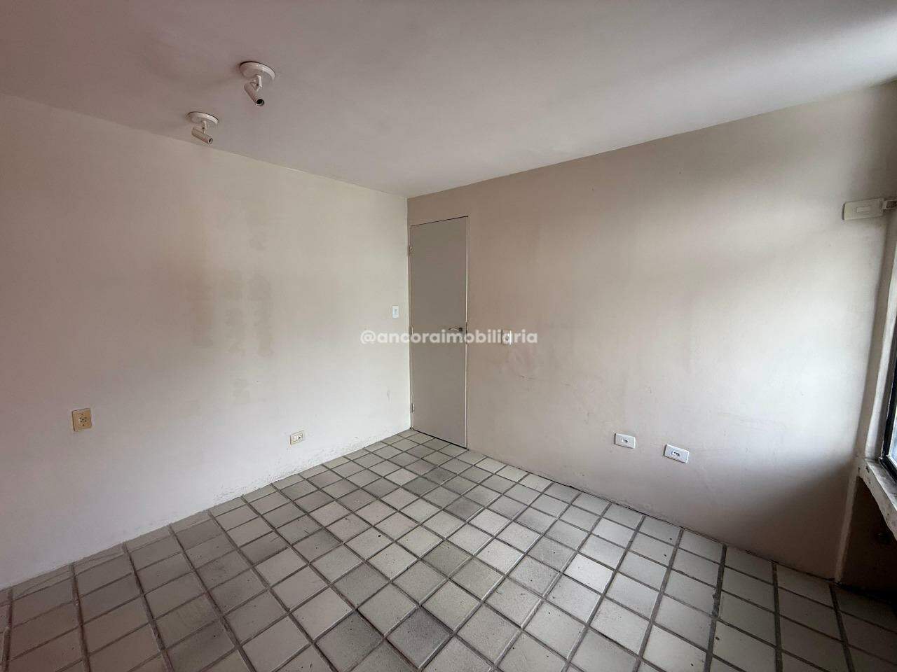 Sala para aluguel no Madalena: