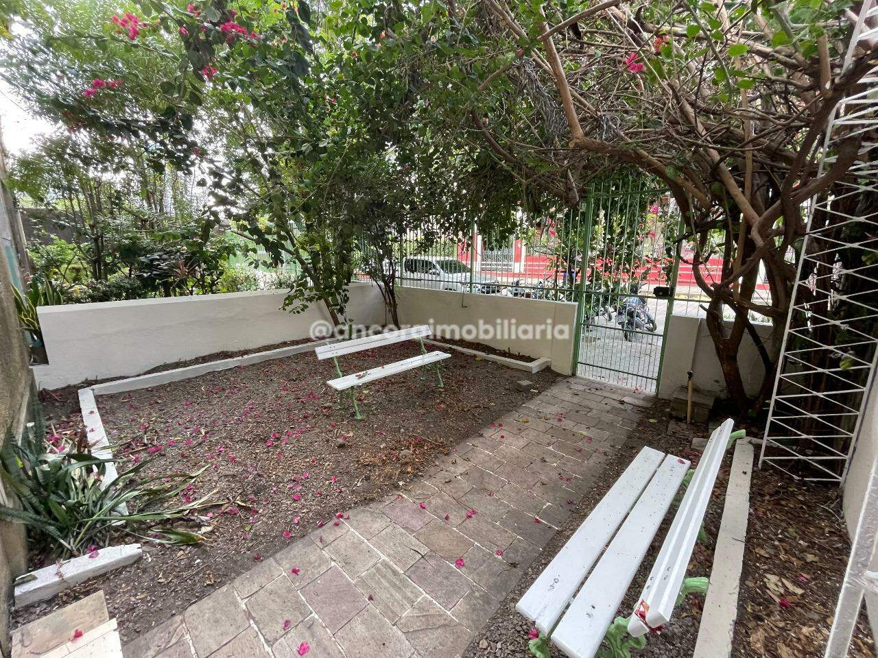Apartamento para aluguel no Graças: 