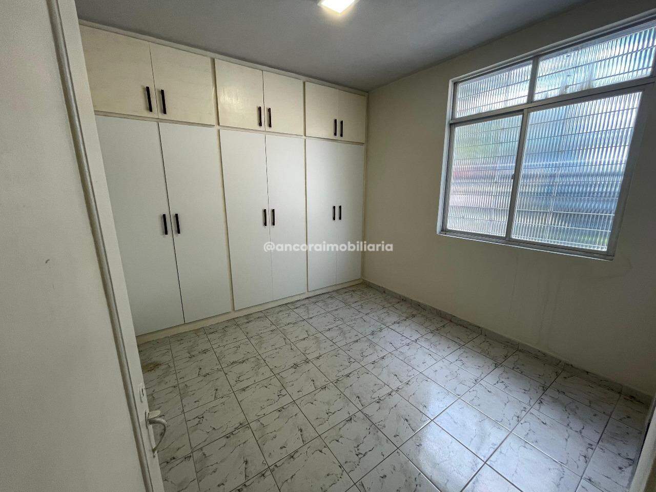 Apartamento para aluguel no Espinheiro: 