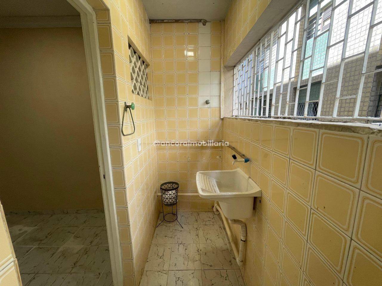 Apartamento para aluguel no Espinheiro: 