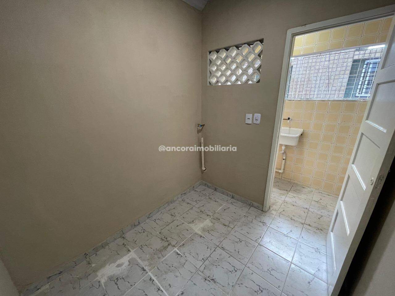 Apartamento para aluguel no Espinheiro: 