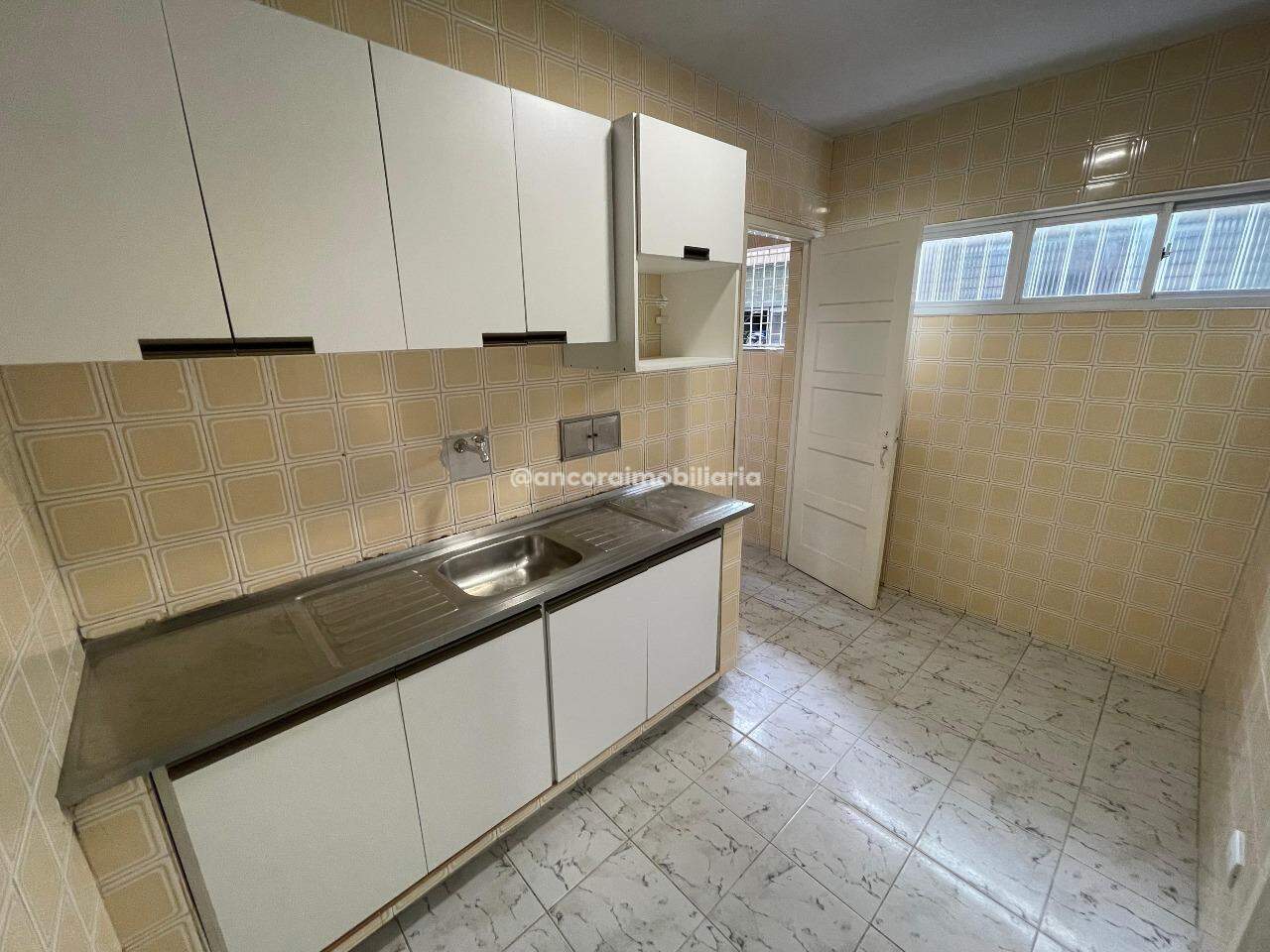Apartamento para aluguel no Espinheiro: 