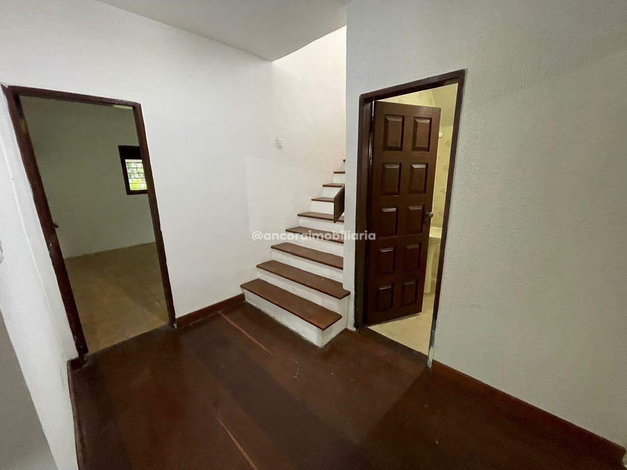 Casa Comercial para aluguel no Aldeia dos Camarás: 