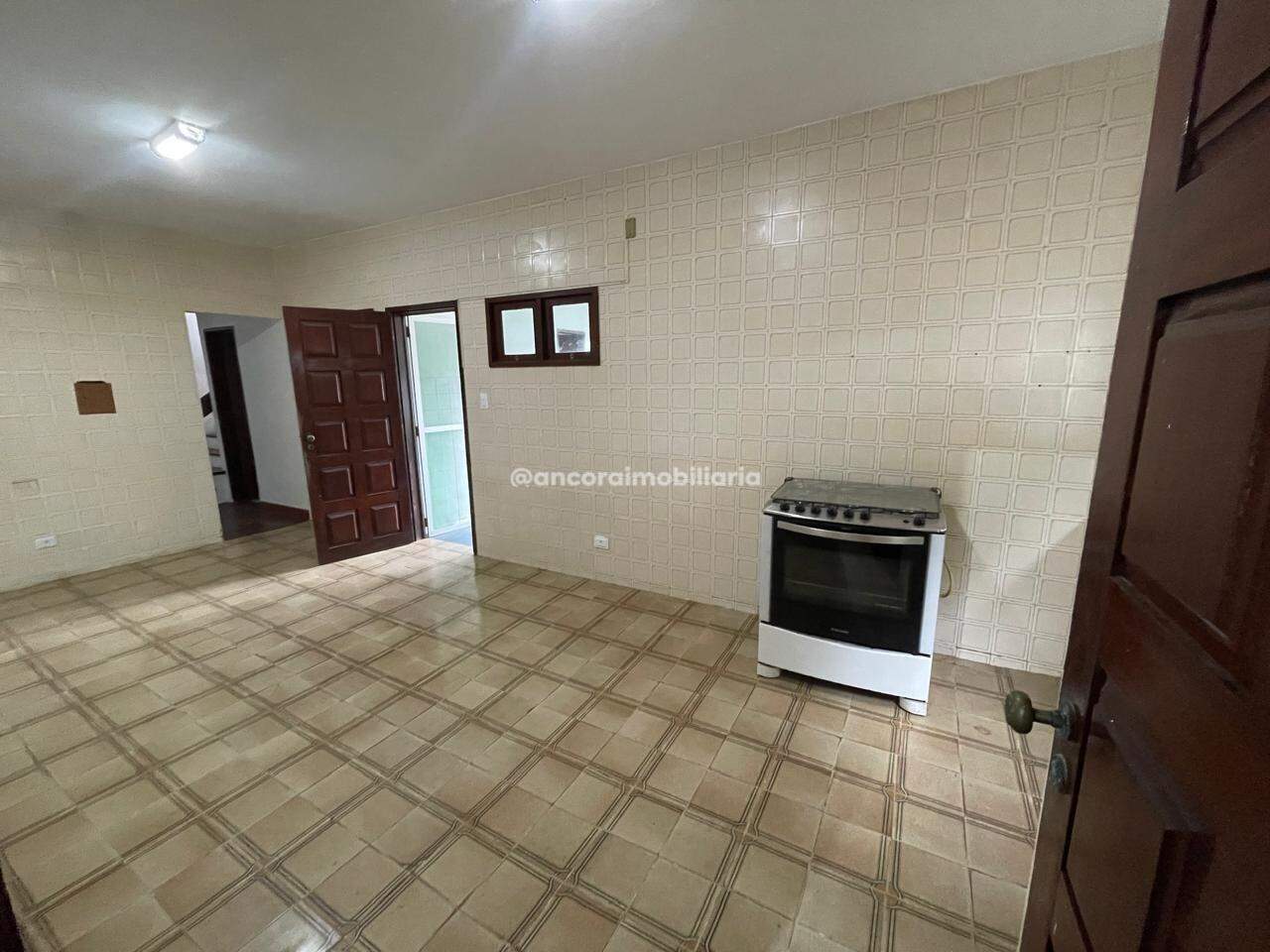 Casa Comercial para aluguel no Aldeia dos Camarás: 