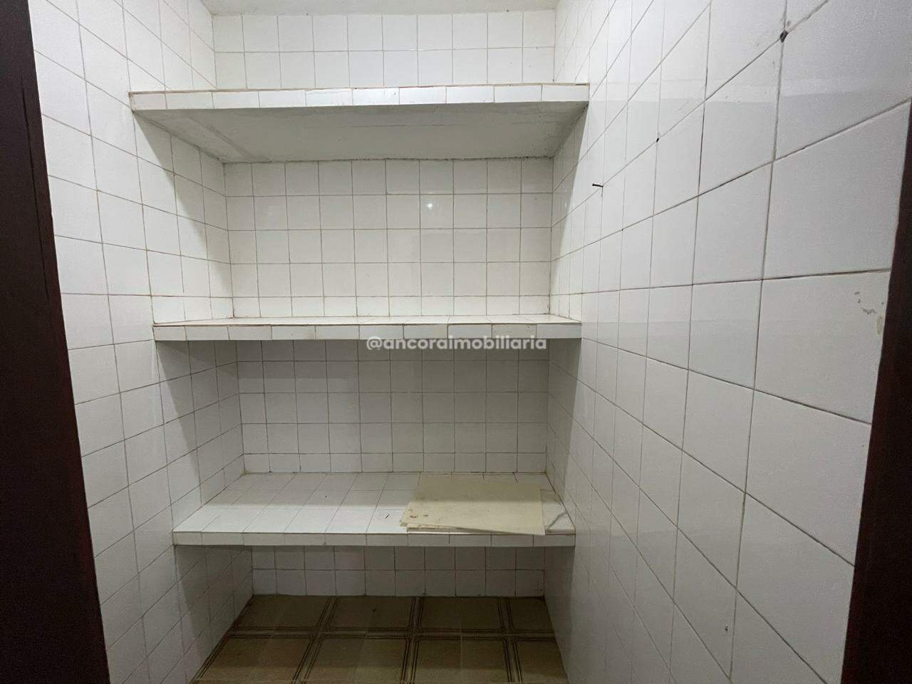 Casa Comercial para aluguel no Aldeia dos Camarás: 