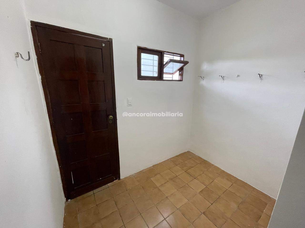 Casa Comercial para aluguel no Aldeia dos Camarás: 