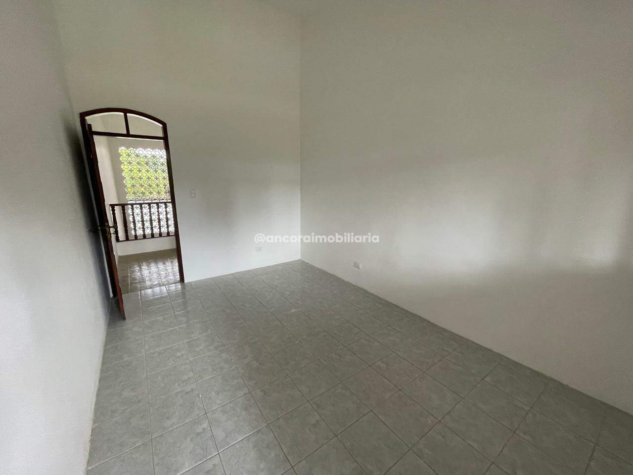 Casa Comercial para aluguel no Aldeia dos Camarás: 