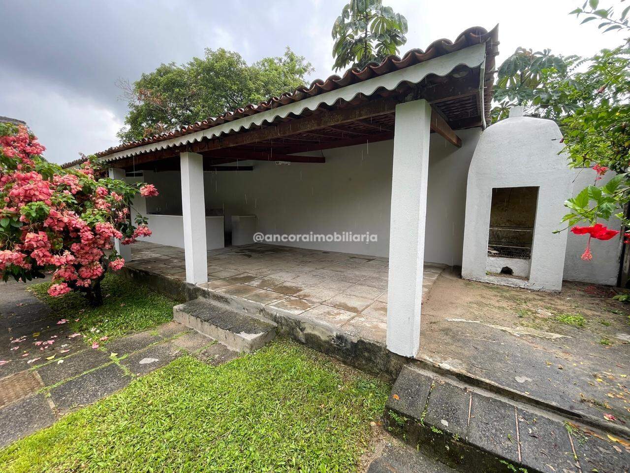 Casa Comercial para aluguel no Aldeia dos Camarás: 