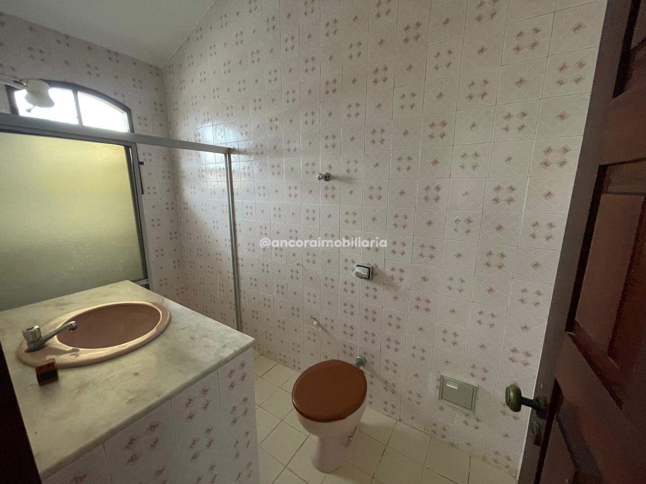 Casa Comercial para aluguel no Aldeia dos Camarás: 