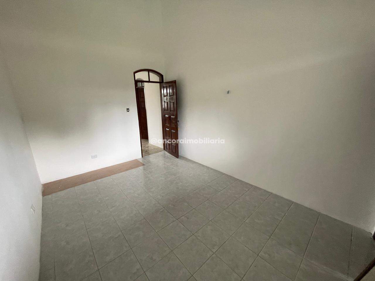 Casa Comercial para aluguel no Aldeia dos Camarás: 