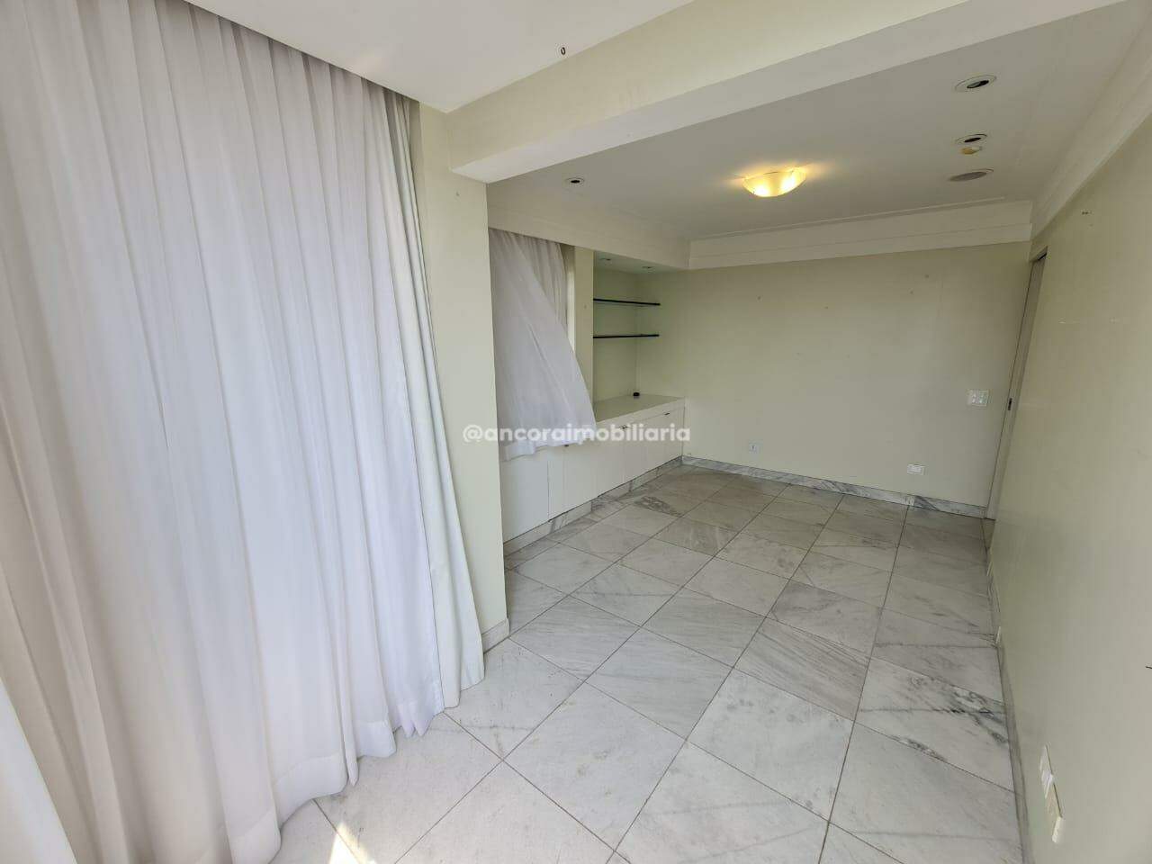 Apartamento para aluguel no Graças: 