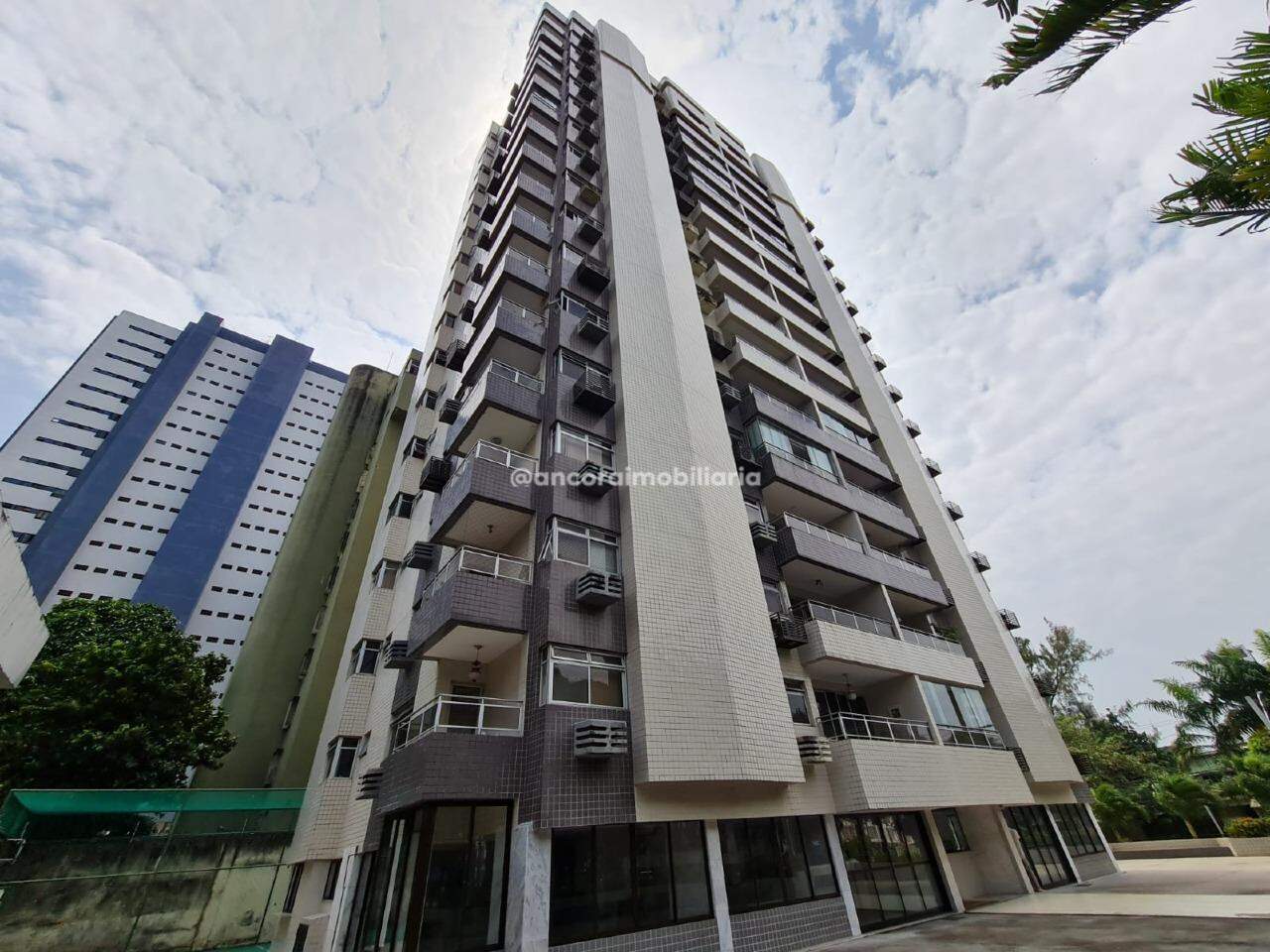 Apartamento para aluguel no Graças: 