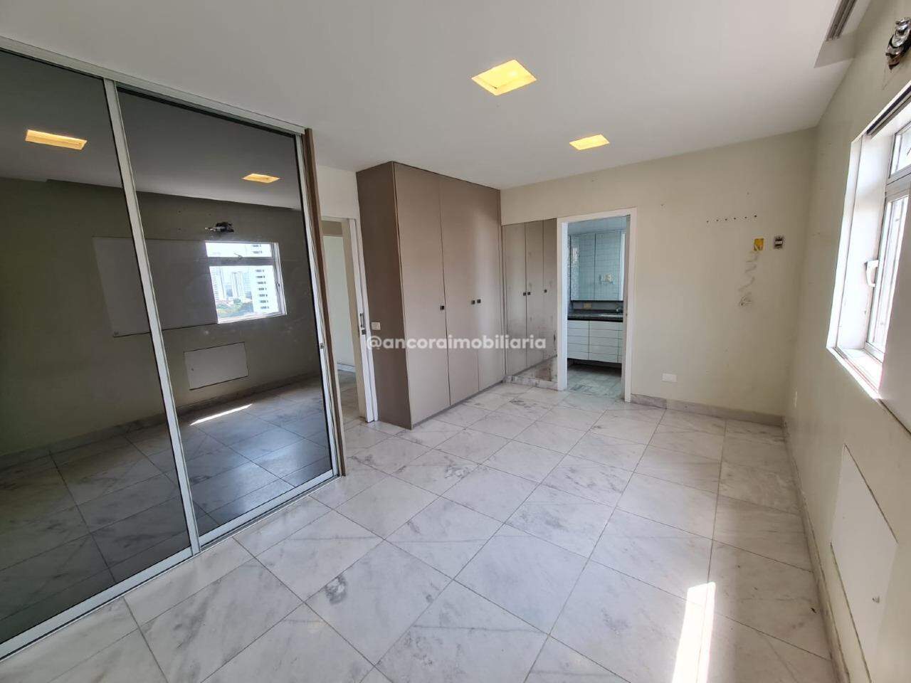 Apartamento para aluguel no Graças: 