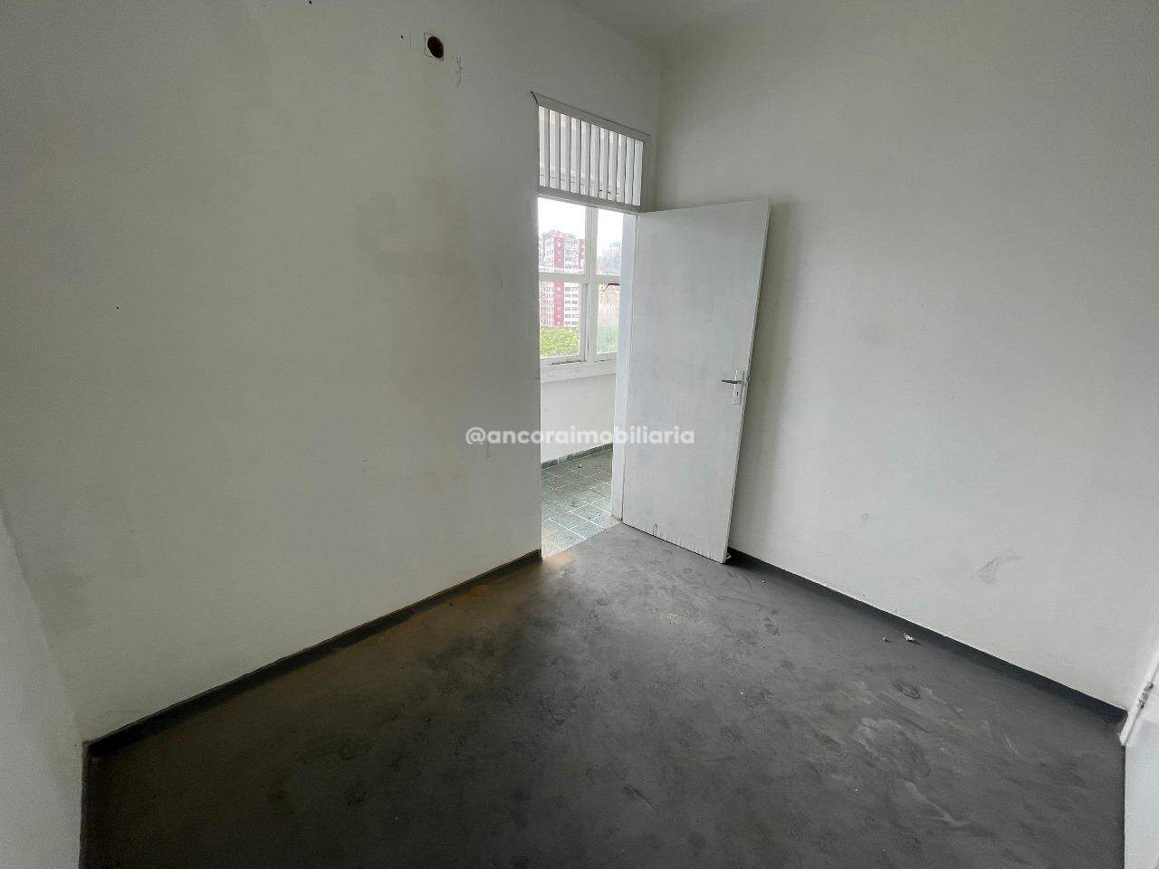 Sala para aluguel no Santo Antonio: 
