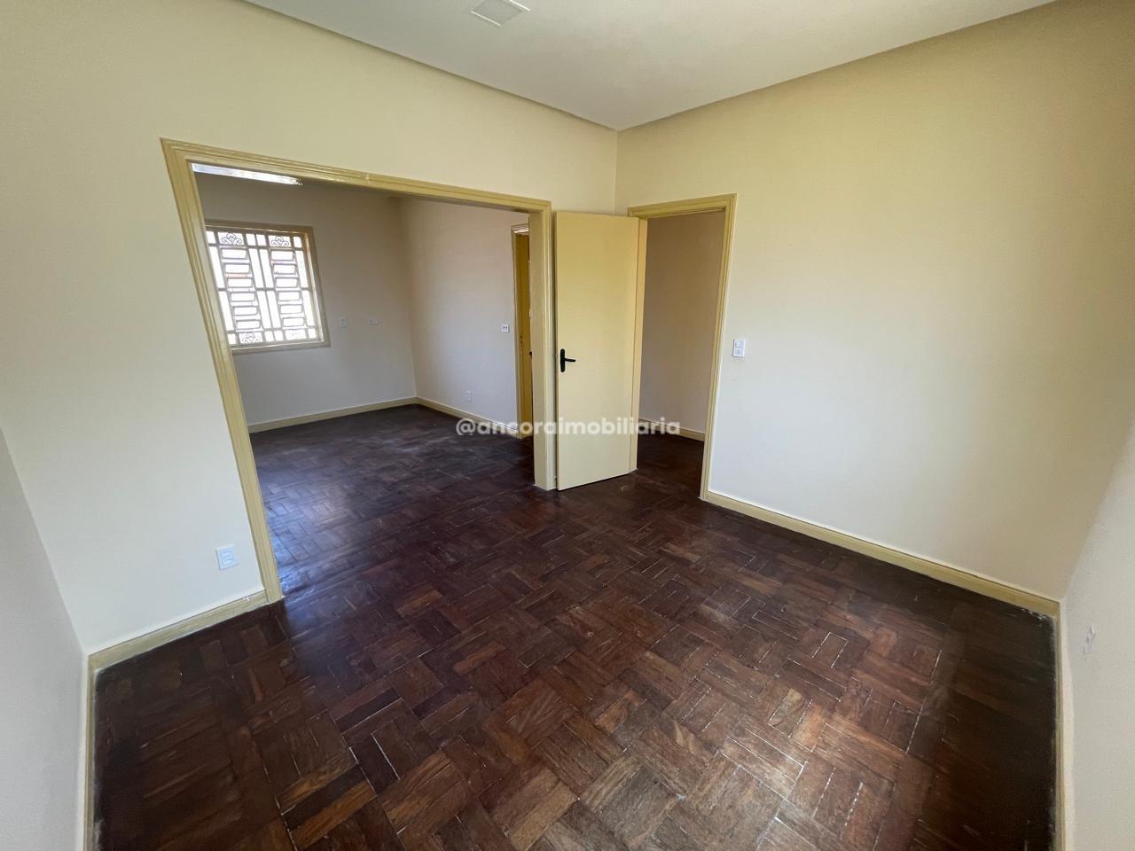 Casa Comercial para aluguel no Madalena: 