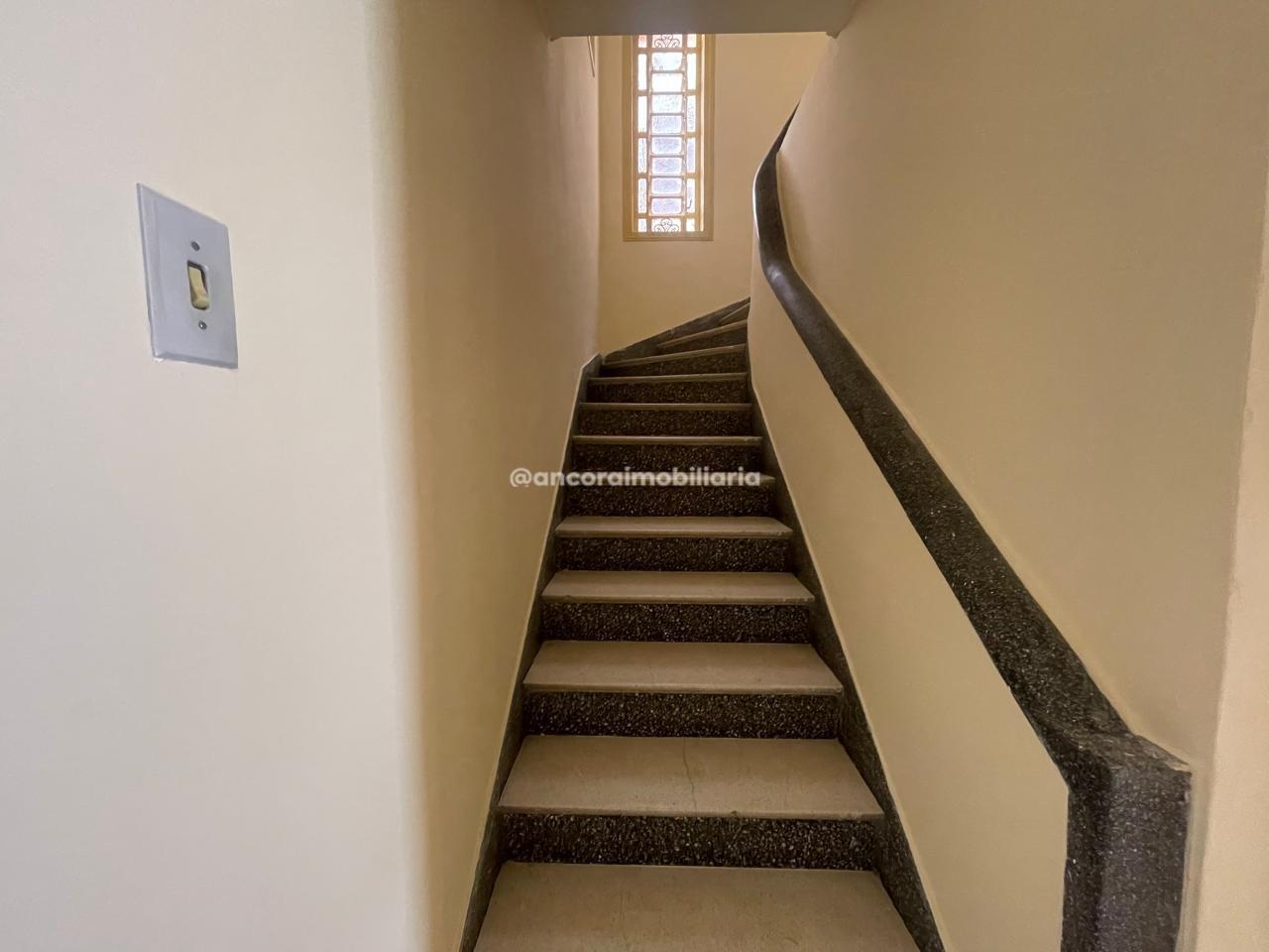 Casa Comercial para aluguel no Madalena: 