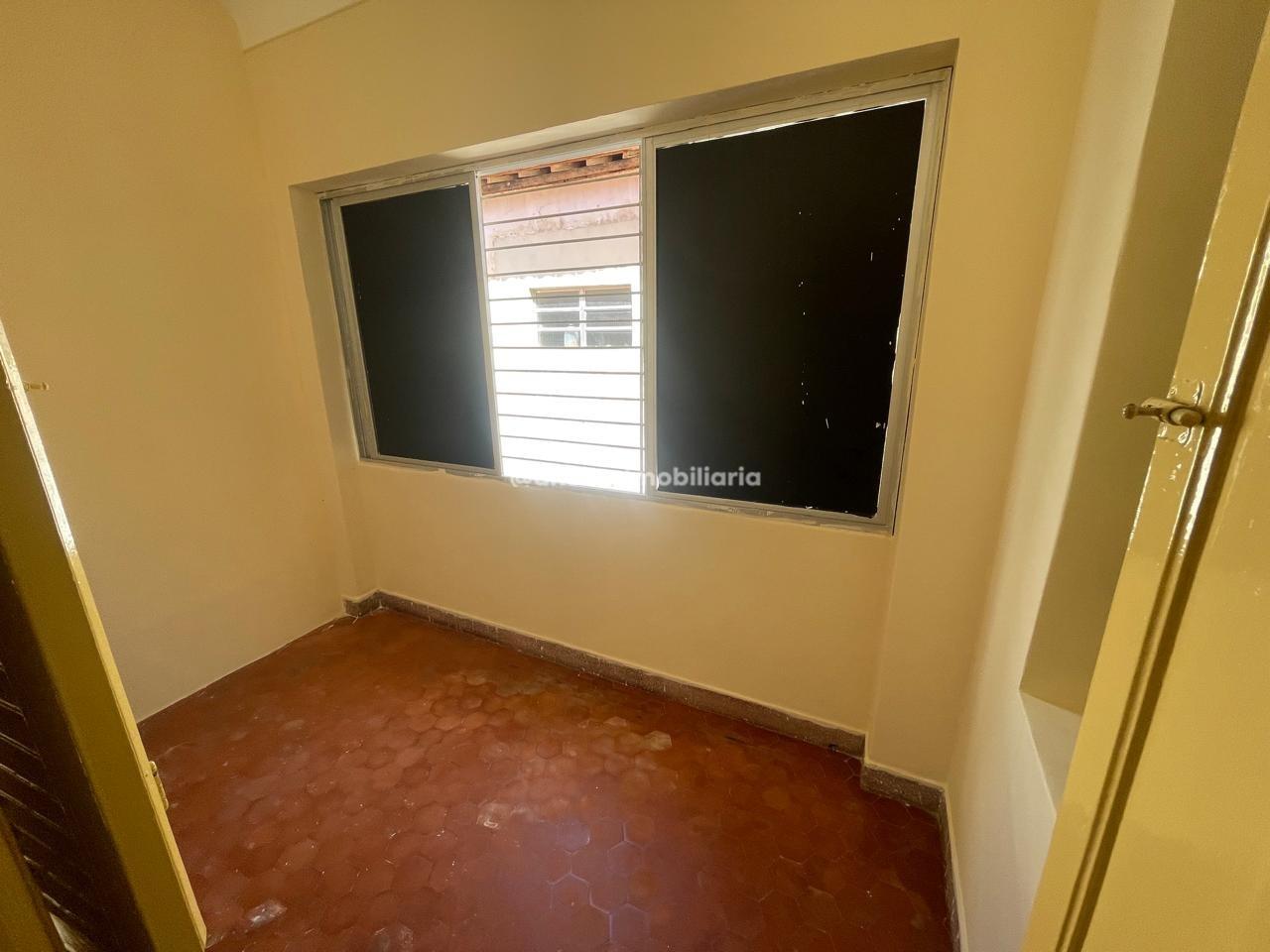 Casa Comercial para aluguel no Madalena: 