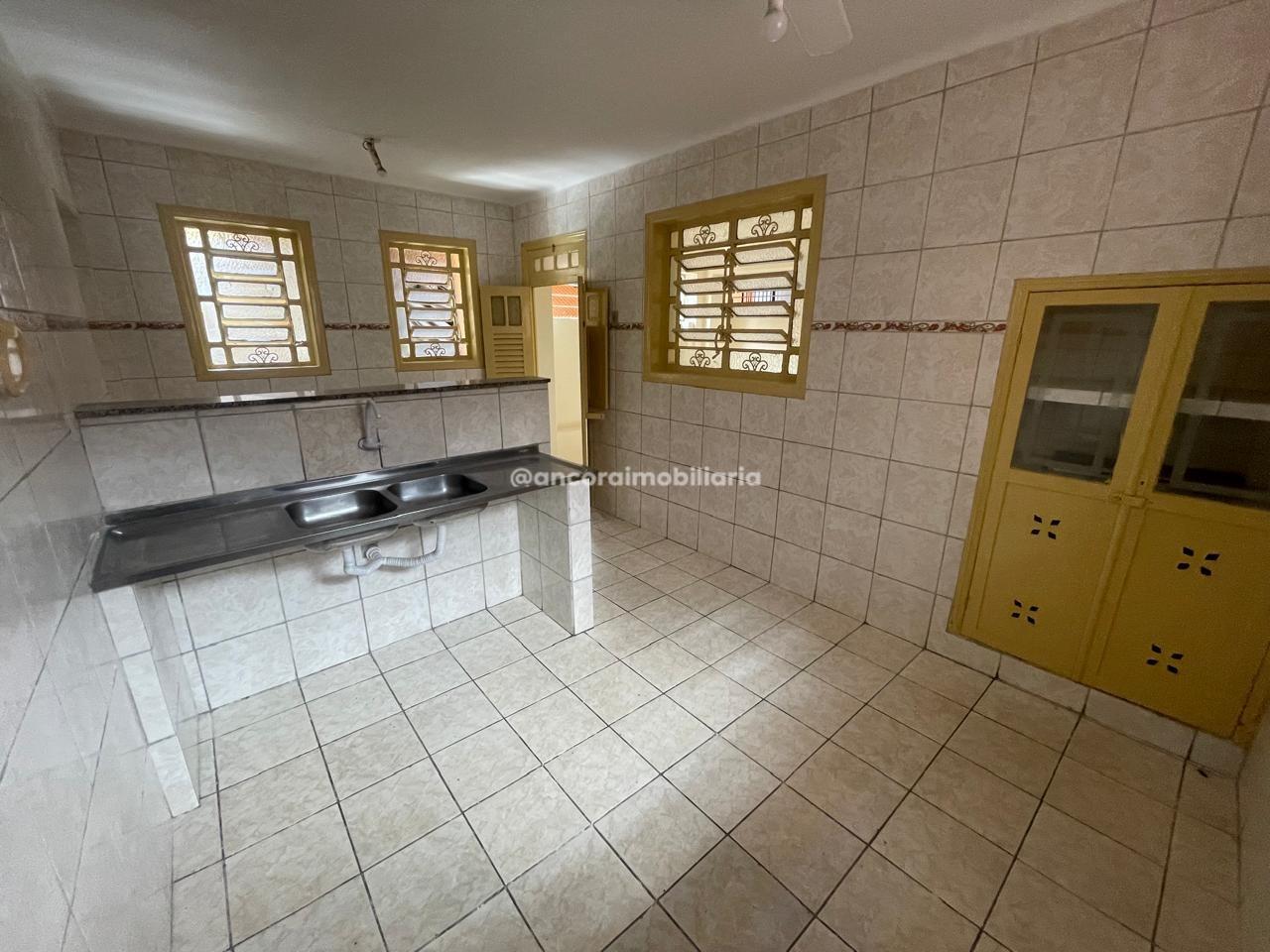 Casa Comercial para aluguel no Madalena: 