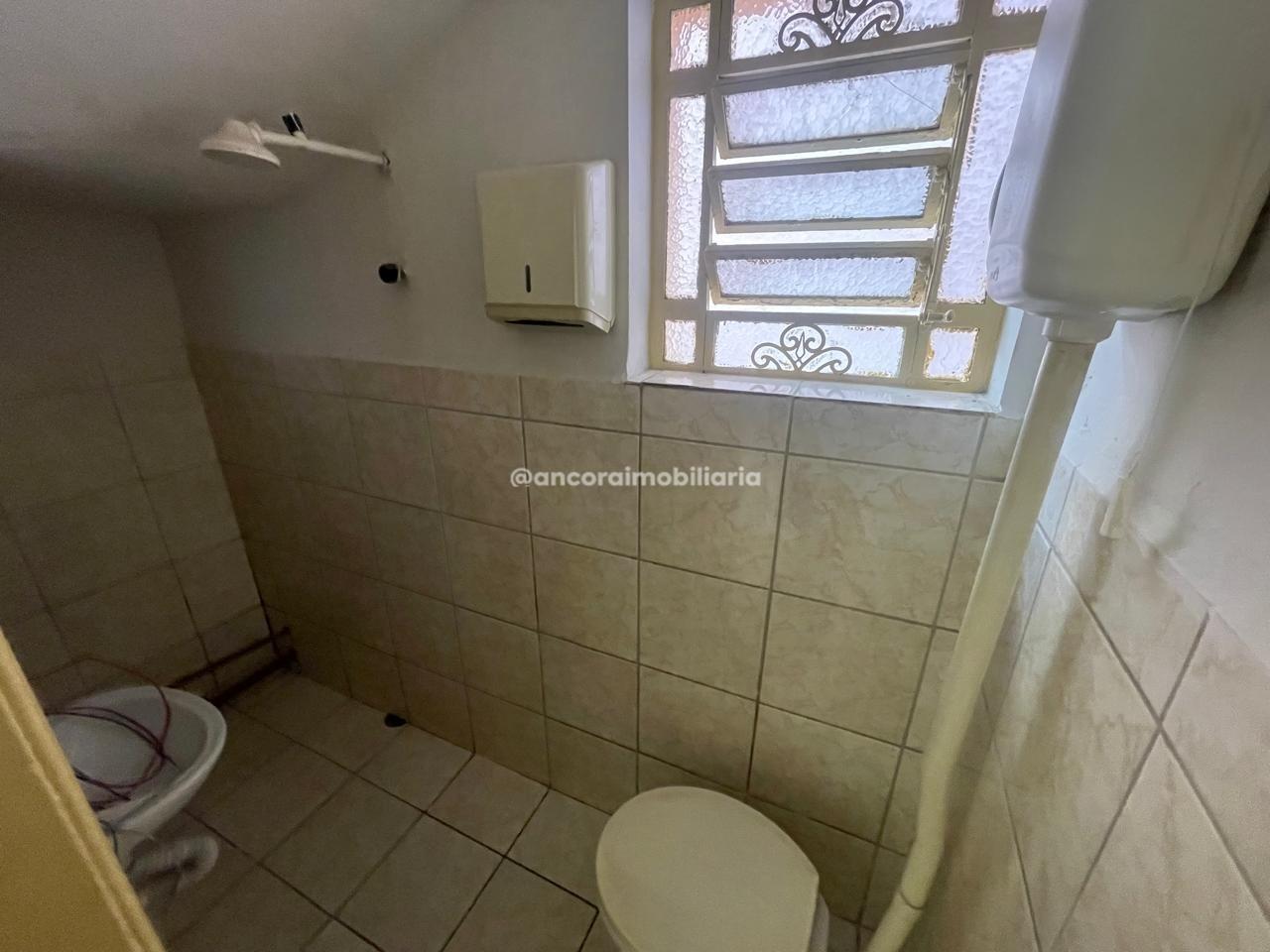 Casa Comercial para aluguel no Madalena: 