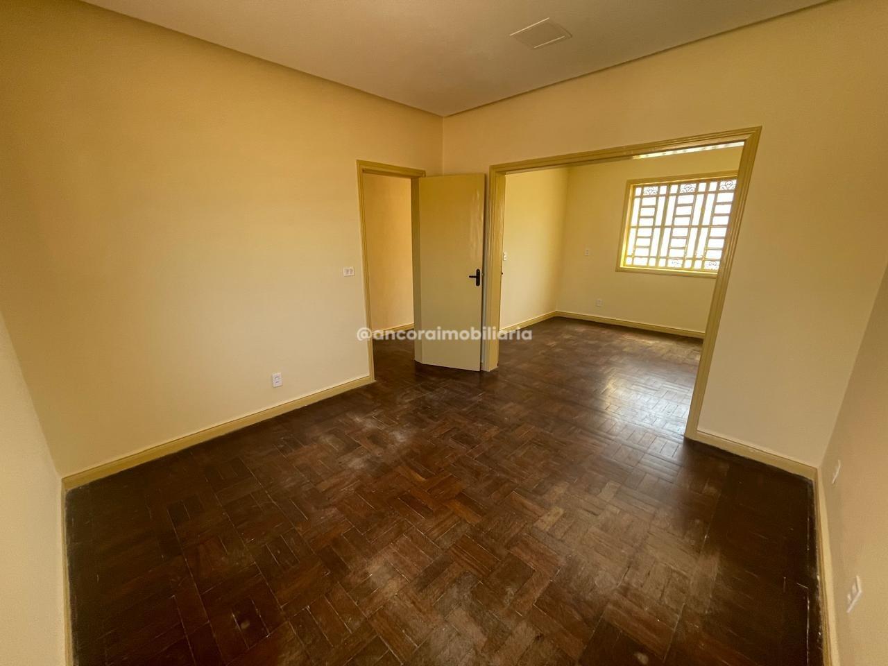 Casa Comercial para aluguel no Madalena: 