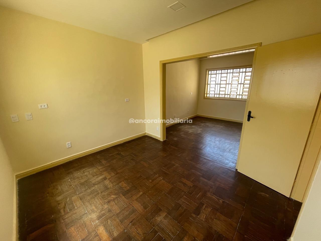 Casa Comercial para aluguel no Madalena: 