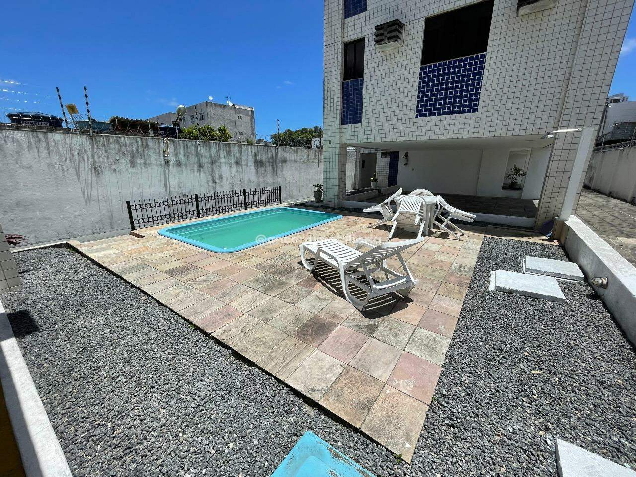 Apartamento para aluguel no Arruda: