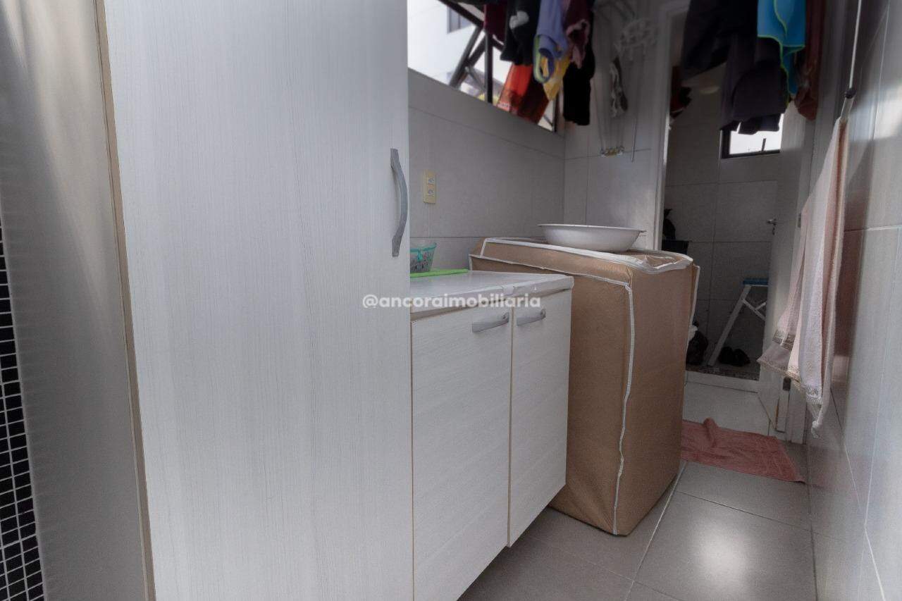 Apartamento à venda no Tamarineira: 
