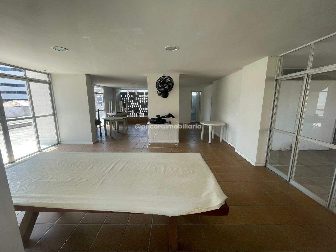 Apartamento para aluguel no Graças: