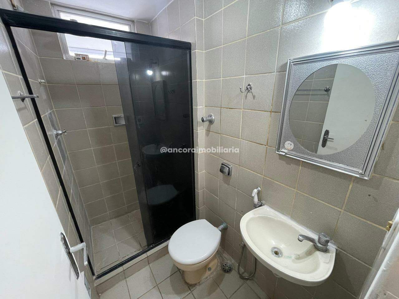 Apartamento para aluguel no Graças: