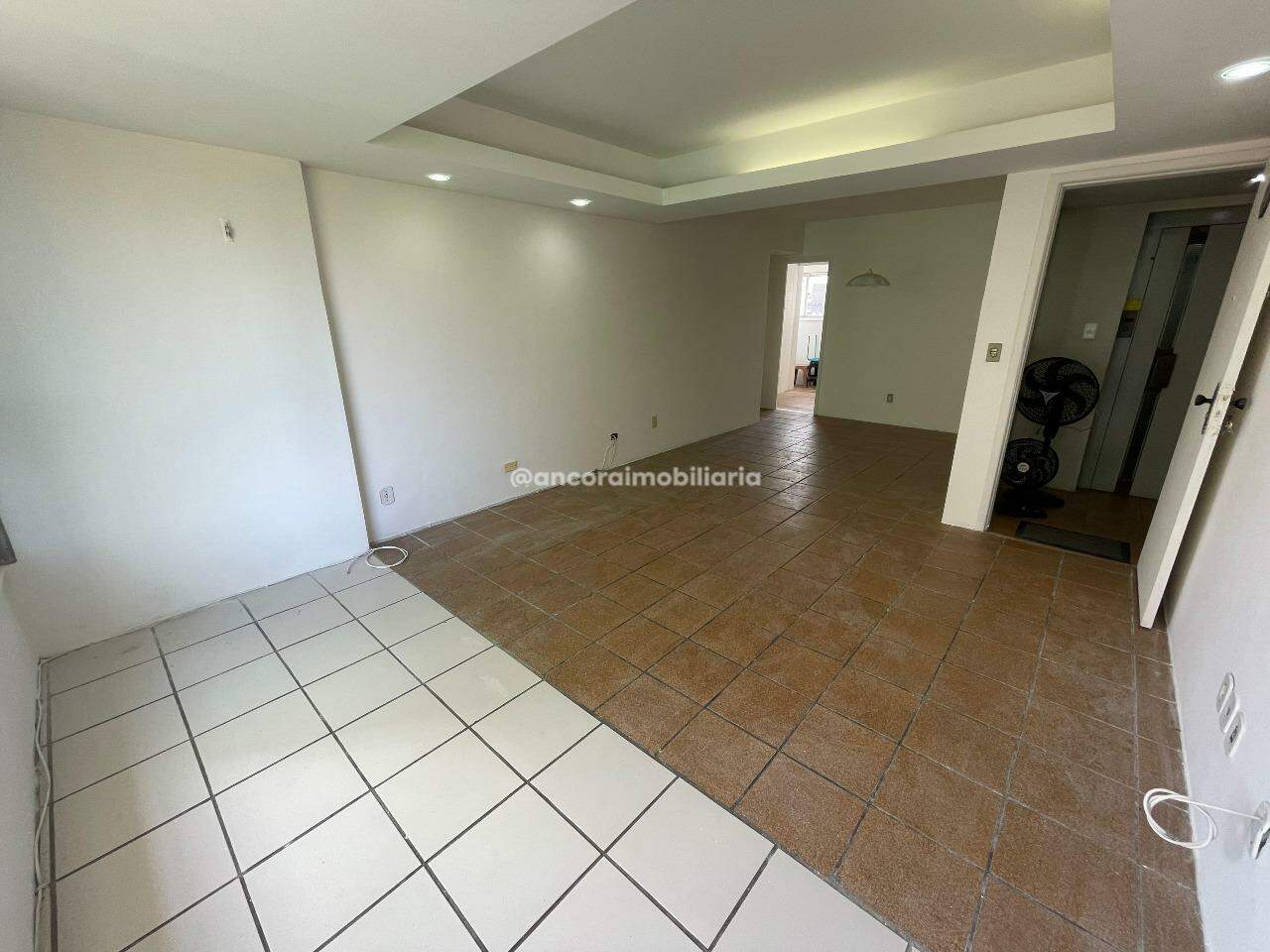 Apartamento para aluguel no Graças: