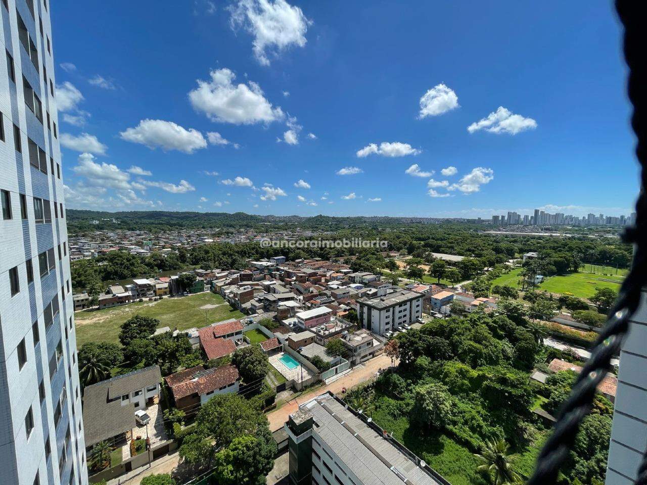 Apartamento à venda no Caxangá: