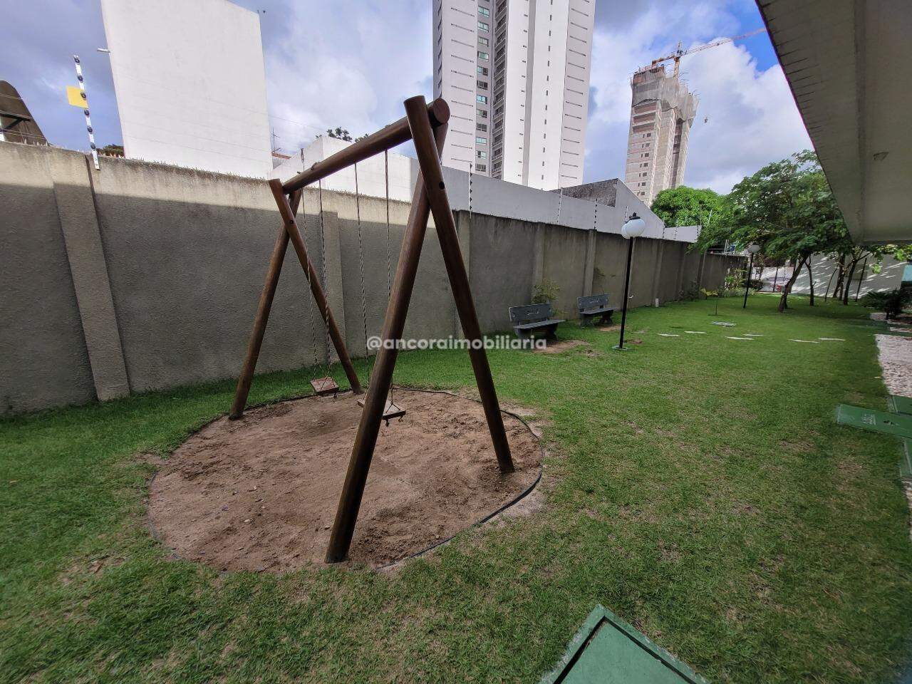 Apartamento à venda no Caxangá: