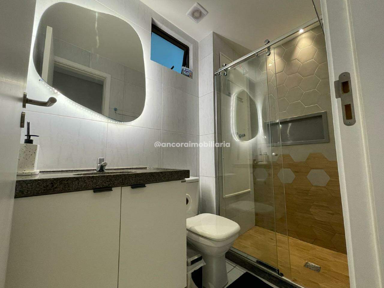 Apartamento à venda no Caxangá: