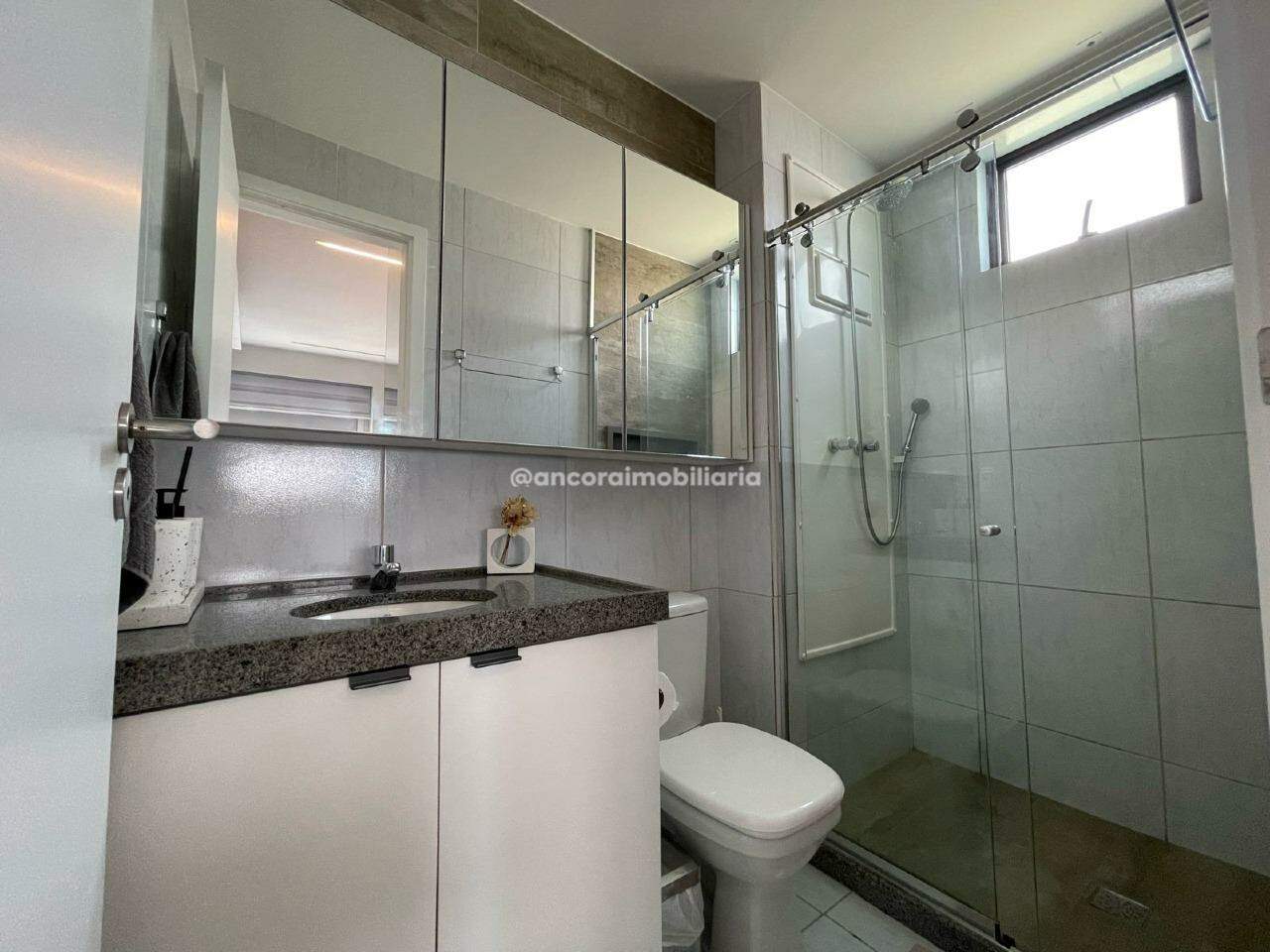 Apartamento à venda no Caxangá: